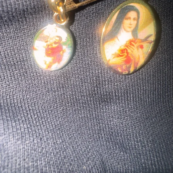 Christopher Kane Saint Teresa Virgin Mary Black Cropped Sweater Size XS Pins - Picture 14 of 16